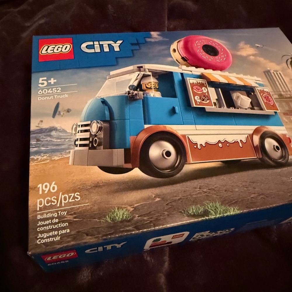 LEGO City Donut Truck Set - New in box, never opened - Picture 8 of 9
